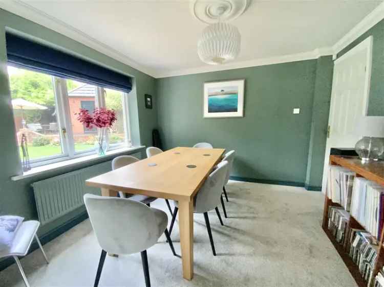 Detached House for sale with 5 bedrooms, Oxfield Park Drive, Old Stratford