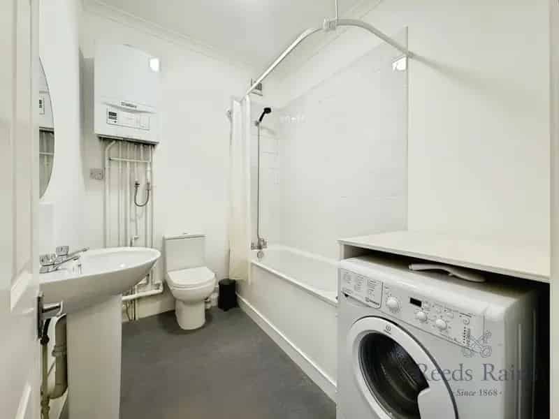 1 bedroom  Flat to rent, London, SE4