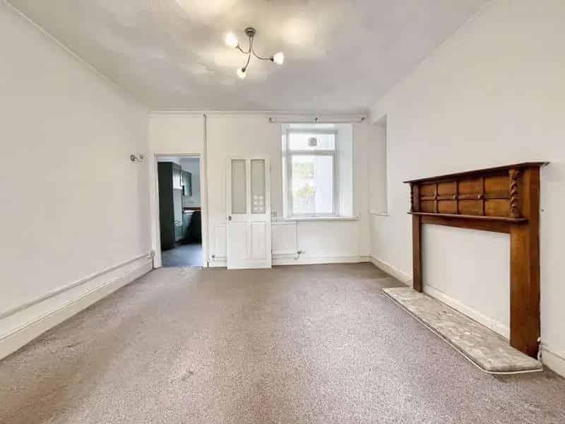 3 Bed Terrace House for Sale in Crynant