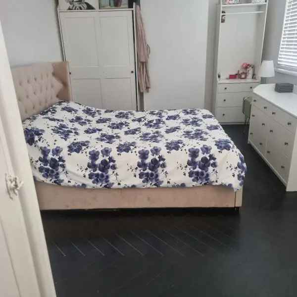 House For Rent in London, England