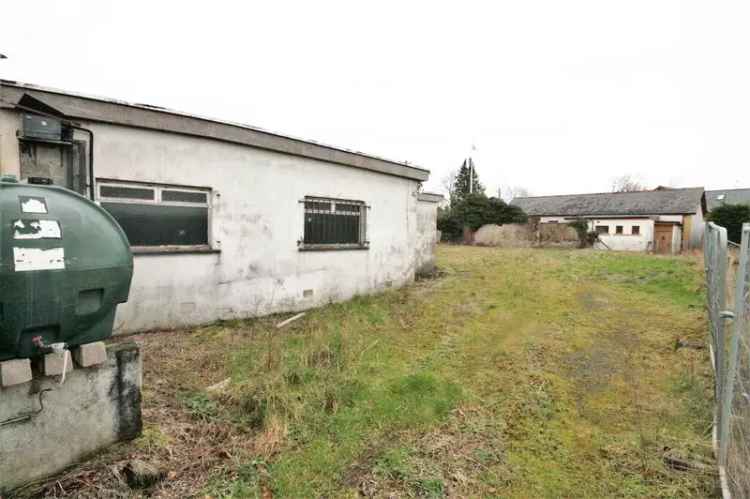 Land For Sale in Broomhedge, Northern Ireland