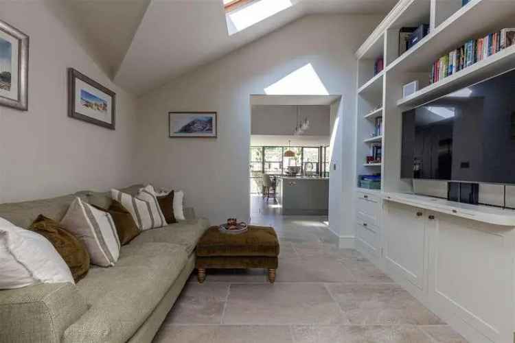 3 Bed House for Sale in Burford Cotswolds