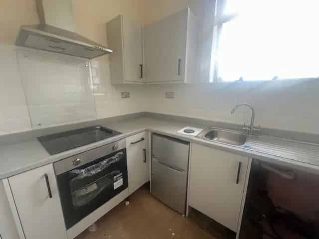 Spacious One Bedroom Apartment Available June