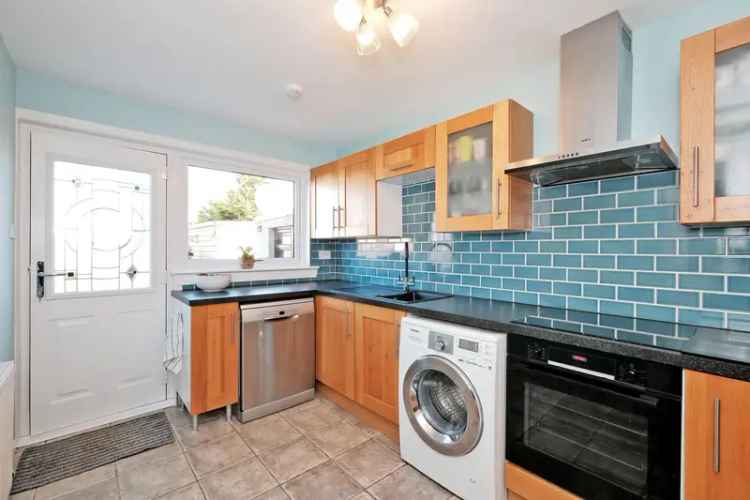 Three Bedroom Bungalow with Garage and Large Garden