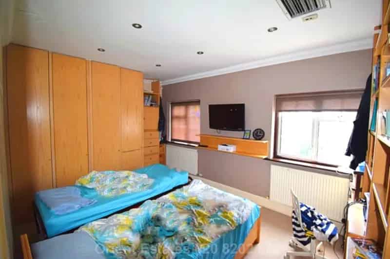 4 Bedroom Detached House to Rent