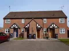 1 Bedroom Unfurnished Maisonette with Garden