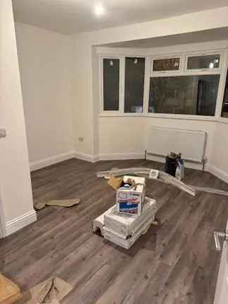 Terraced House for Rent Green Lane London SW16