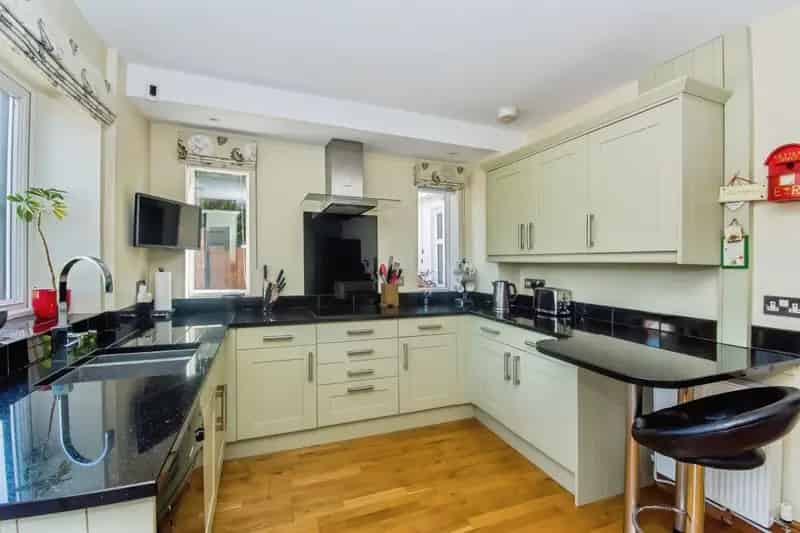 Spacious Four Bedroom Detached Home with Annexe and Superb Grounds