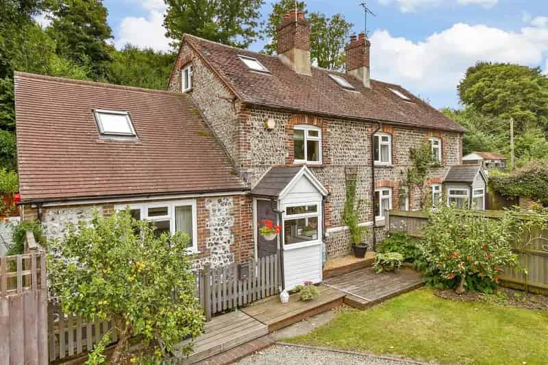 4 bedroom semi-detached house for sale