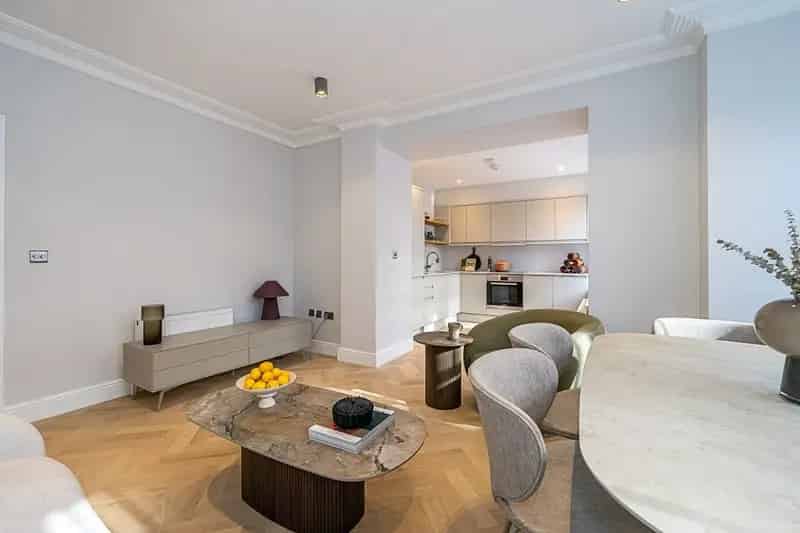 3 Bedroom Apartment Hammersmith Near Ravenscourt Park Free Wifi