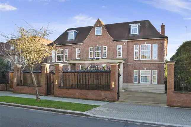 Luxury 8-Bedroom Detached House for Sale