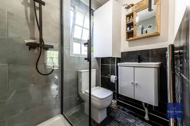 2 bedroom  Flat for sale, London, SE11