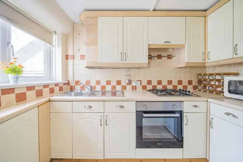 Flat For Sale , London, England