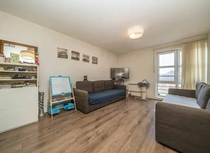 2-Bed Apartment in Buick House Kingston Modern Living Near Train Station