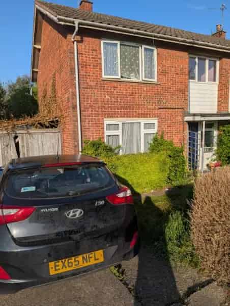 3 Bed Semi Detached House Quiet Village Garden