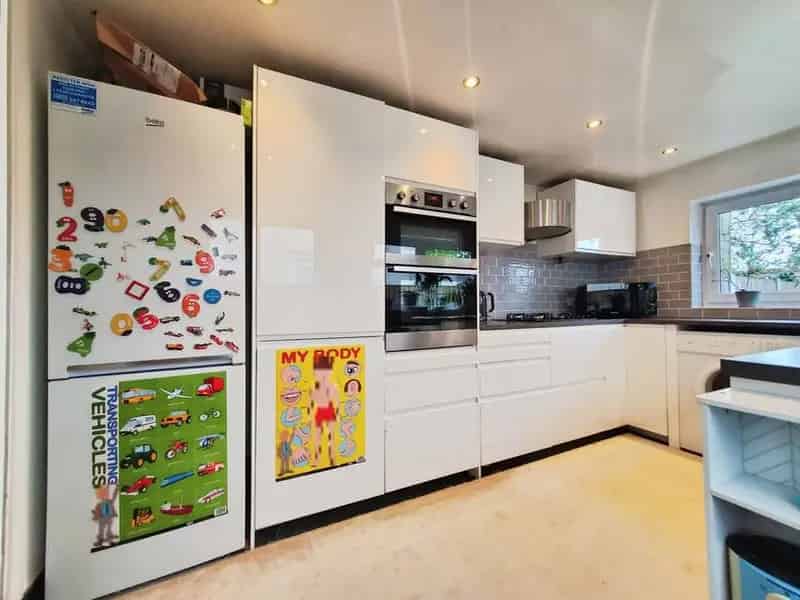 3 Bedroom Mid Terrace House for Sale London E13