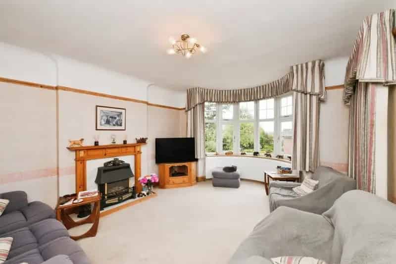House For Sale , Broxbourne, England