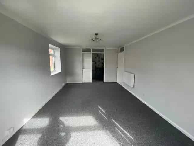 2 Bedroom Apartment in Shipley - Newly Decorated