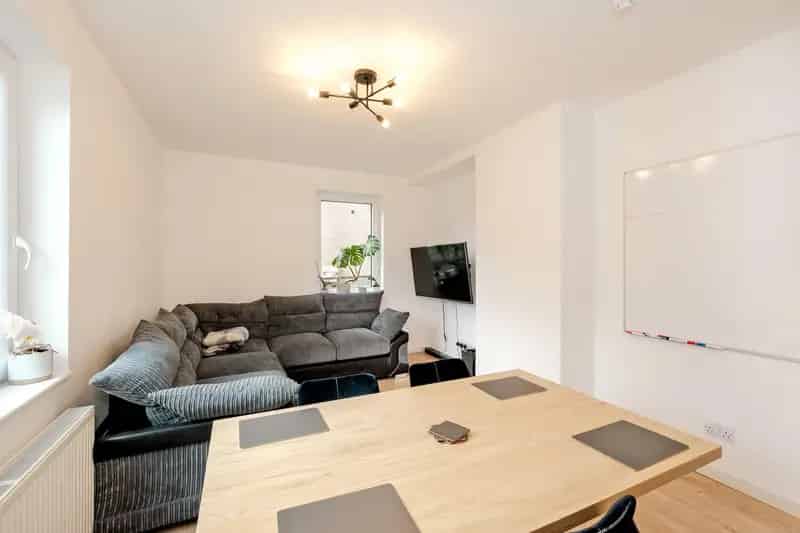 Three Bedroom House Near Robert Gordon University