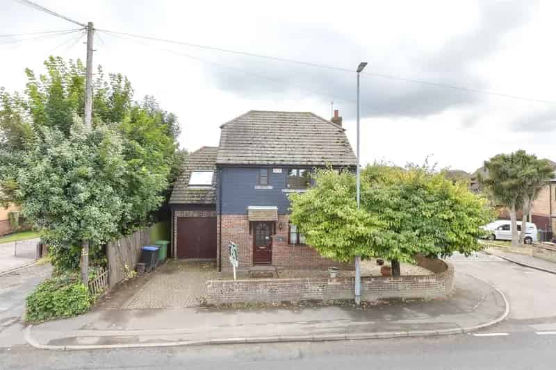 4 Bedroom Detached House for Sale Broadstairs