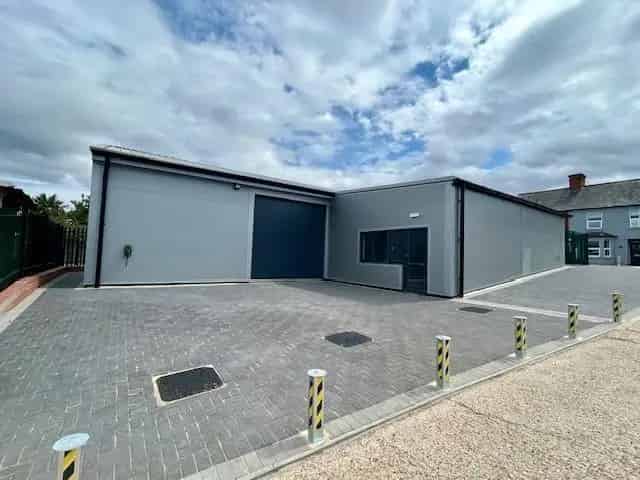 Industrial property For Sale , Newbury, England