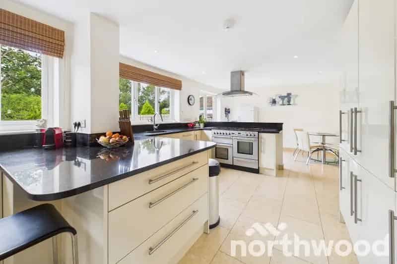 House For Sale , Bromley Green Road, Ashford, England