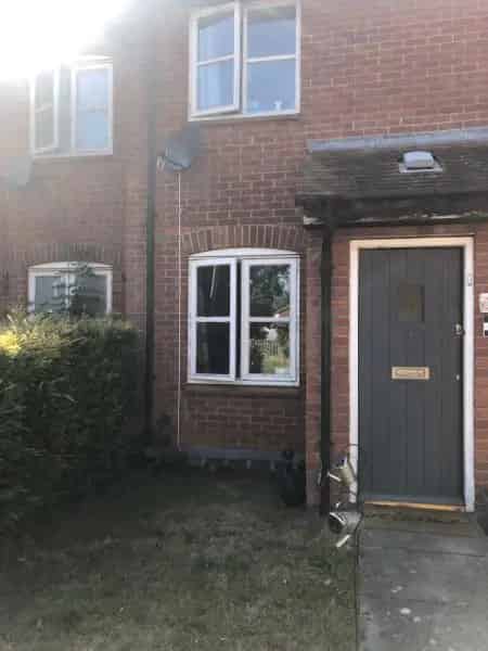 3 Bedroom House with Garden and Parking