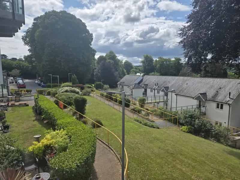 2 bedroom Flat
 For Sale