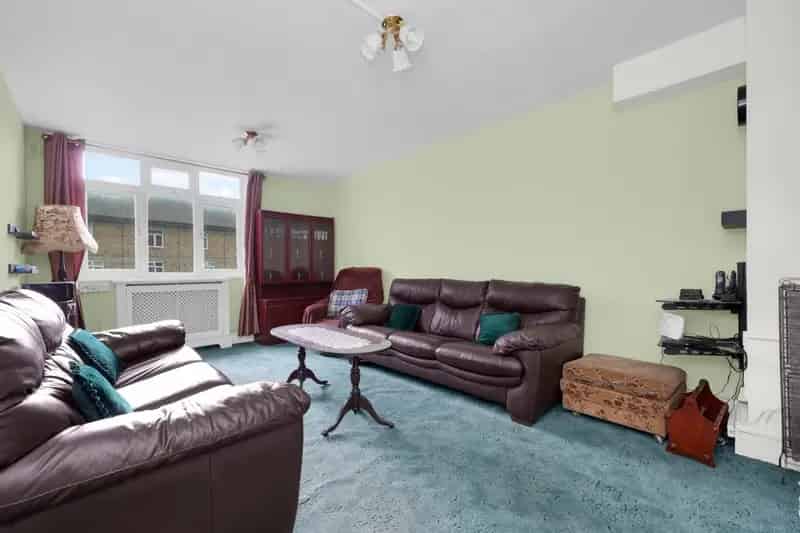 3 Bedroom House for Sale Near Shoreditch