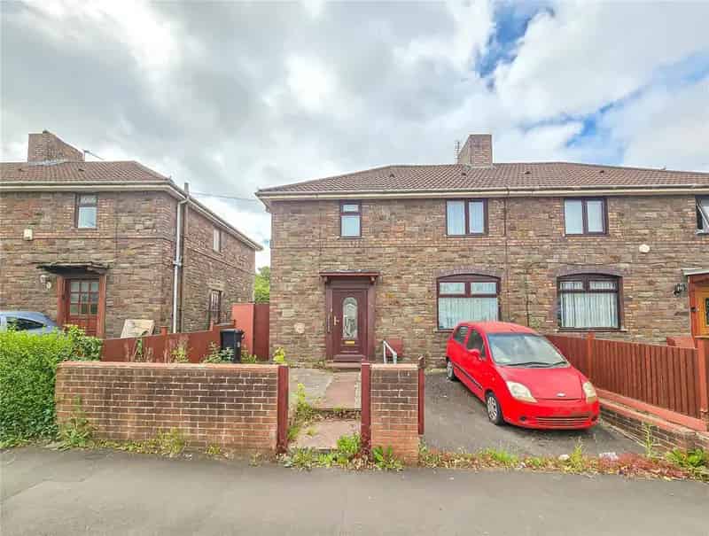 3 Bedroom Semi Detached House For Sale Near Bristol Brunel Academy