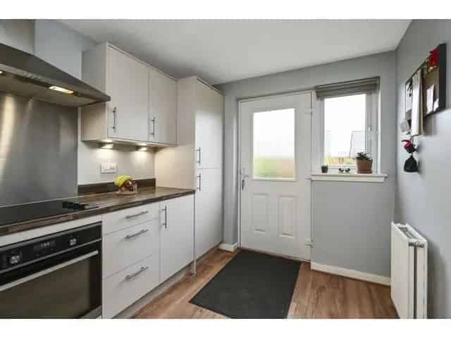 3 Bedroom Detached House for Sale in Newcraighall Edinburgh