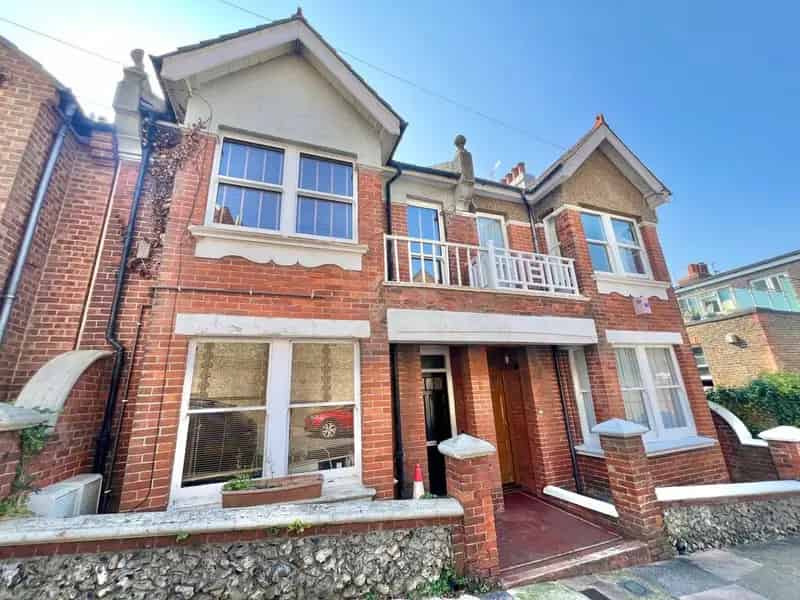 2 Bedroom Apartment to Rent