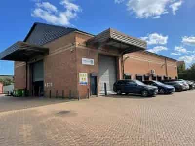 Industrial Warehouse Unit For Lease 1 Acre Site