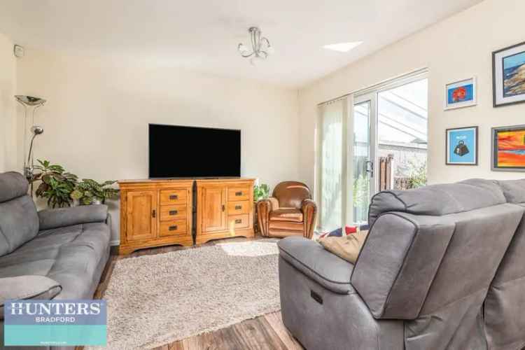 2 Bedroom Bungalow For Sale in Bradford