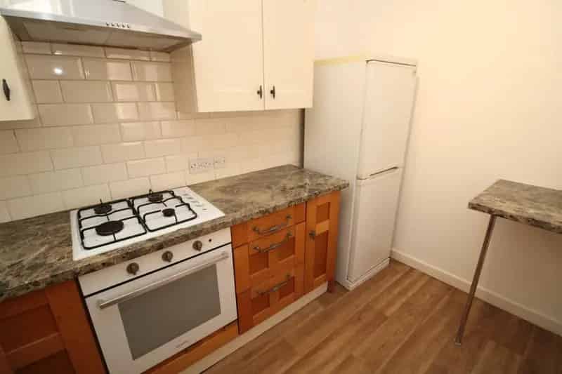 3 Bedroom Semi Detached House with 1 Bed Annexe For Sale