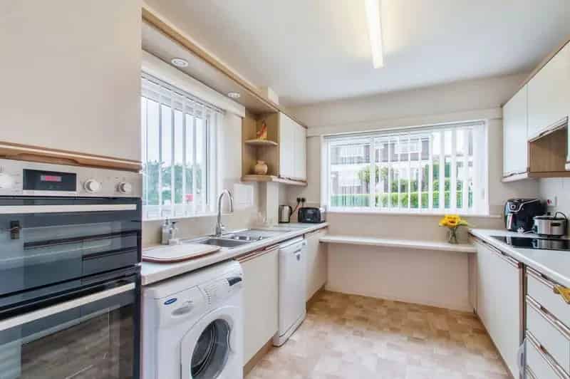 4 Bedroom Detached House for Sale Batley West Yorkshire