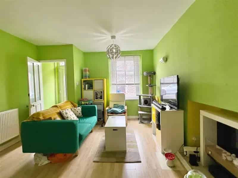 2 Bedroom Terraced House Cardiff City Centre
