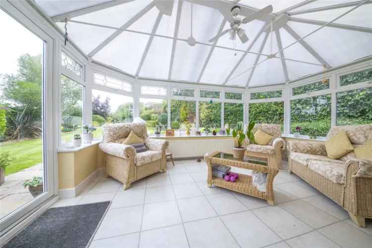 Bungalow For Sale in Leeds, England