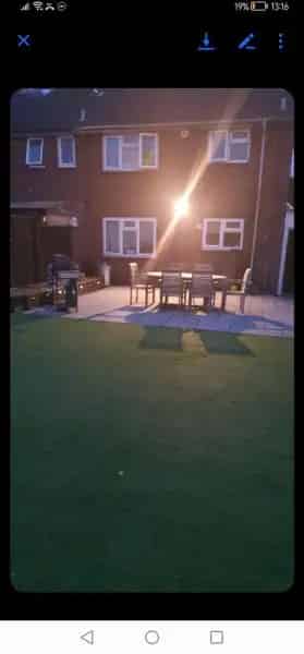 3 Bed House Large Garden Separate Outhouse