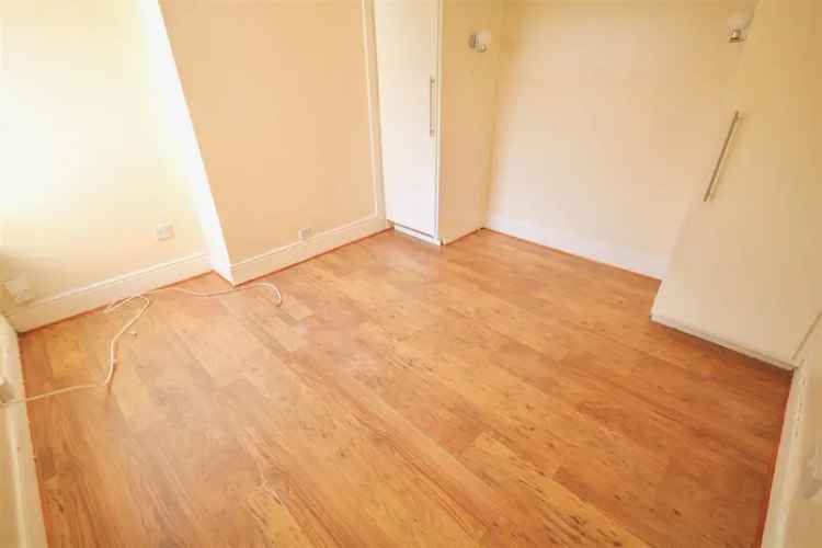 2 Bedroom Flat to Rent in Southsea