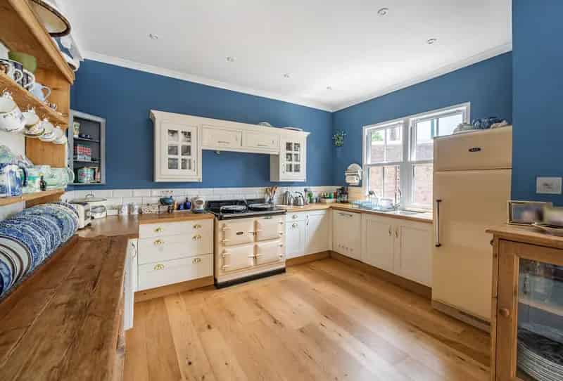 6 Bedroom House for Sale - Grade II Listed Property
