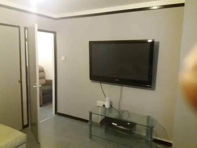 Ground Floor 1 or 2 Bedroom Property with Garden for Disabled Couple