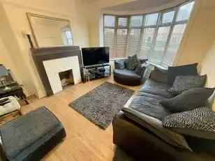 3 Bed Semi Detached House Grand Parade