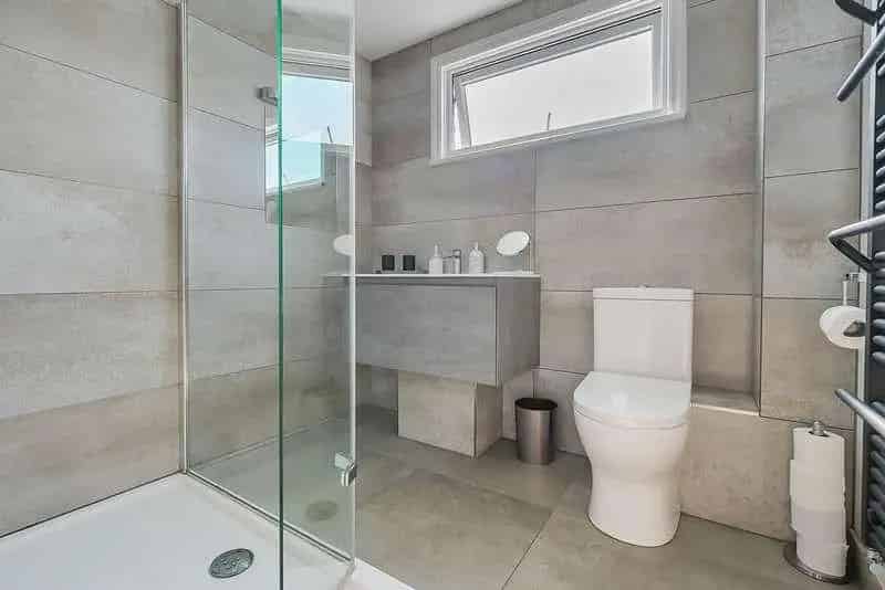 4 Bed Detached Chalet Bungalow for Sale Rose Green Village