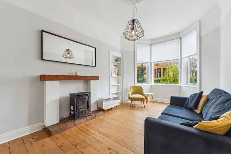 One Bedroom Tenement Flat Near Glasgow University