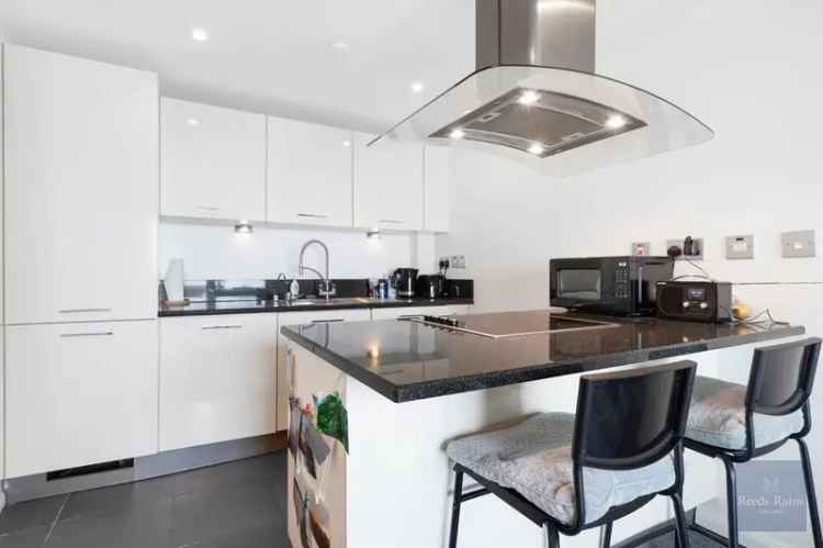 1 Bedroom Flat for Sale in Waterloo London SE1