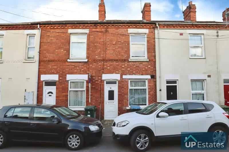 2 bedroom terraced house