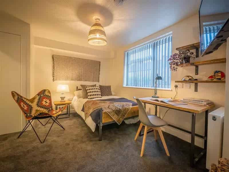 5 Bedroom En Suite House Share - Double En Suite Room