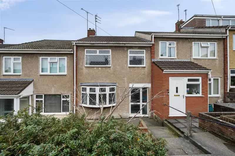 3 Bedroom Terraced House for Sale Near Siston Common