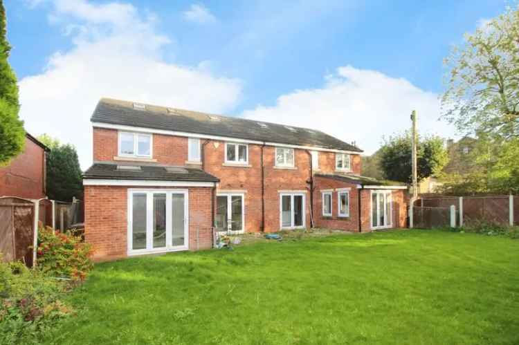 8 Bedroom Detached House Gildersome Leeds LS27 Investment Opportunity